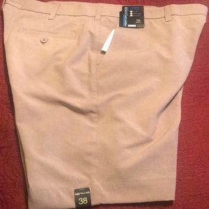 Round tree & Yorke Performance Shorts